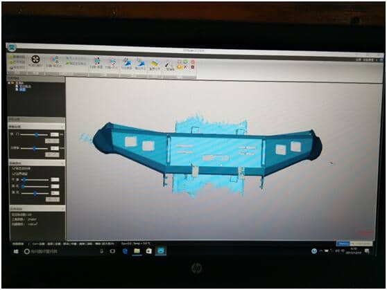 手持式三维扫描仪汽车保险杠扫描实例